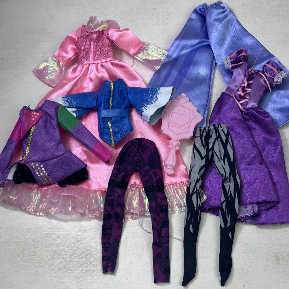 Disney Descendants Rapunzel Doll Clothes Lot Mal Evie Dresses Jacket